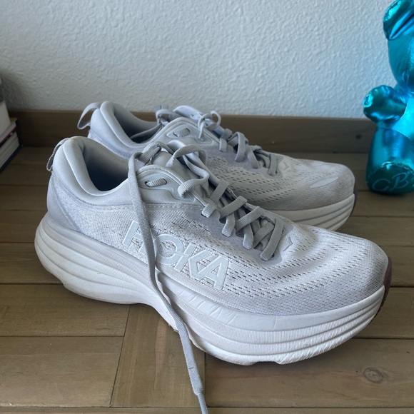 HOKA BONDI 8 SIZE W7 - WHITE/NIMBUS CLOUD - Picture 1 of 9